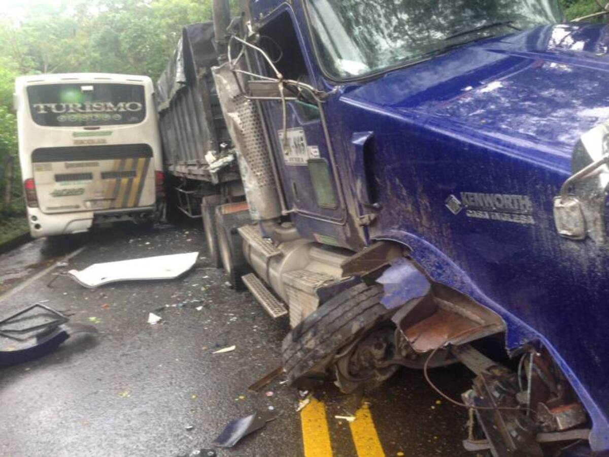 6 heridos provocan accidentes en carreteras nacionales