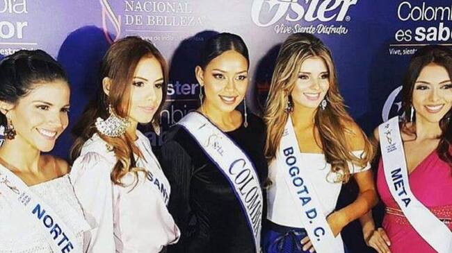 Las candidatas al reinado Nacional de la Belleza en su primer evento.