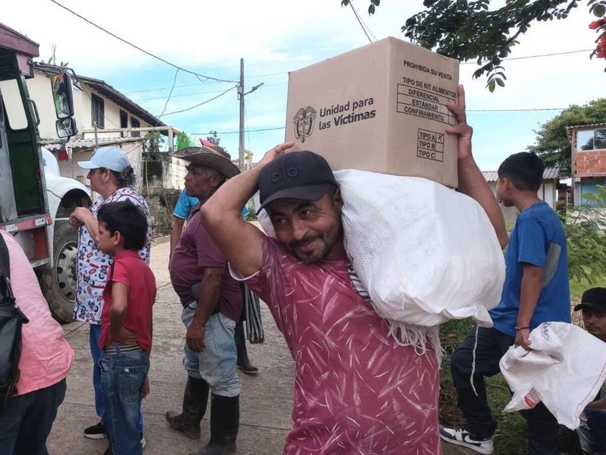 Unidad de Víctimas entregó 42 toneladas de ayuda humanitaria a las familias desplazadas en Briceño