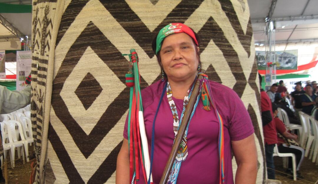 La Mochila mas grande del mundo, tejida por mujeres Nasa