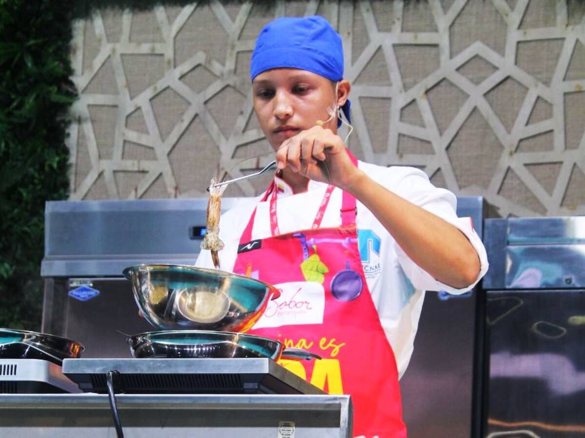 Estudiante de UNITECNAR gana el Concurso Iris Gastronómico en Sabor Barranquilla 2025