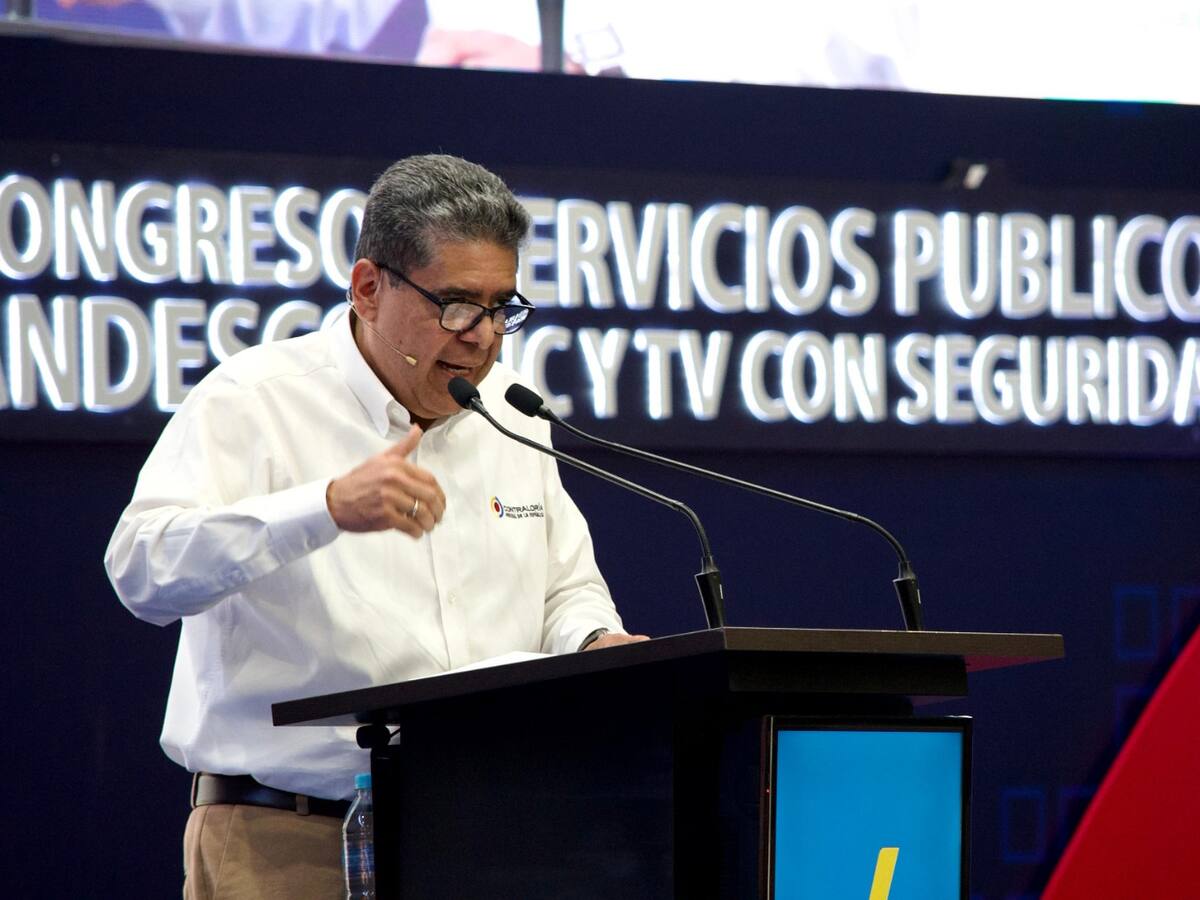 En Andesco, contralor pidió al Gobierno garantizar seguridad energética del país
