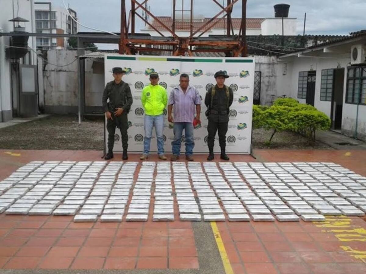 Decomisan 330 kilos de cocaína de 'Los Puntilleros'