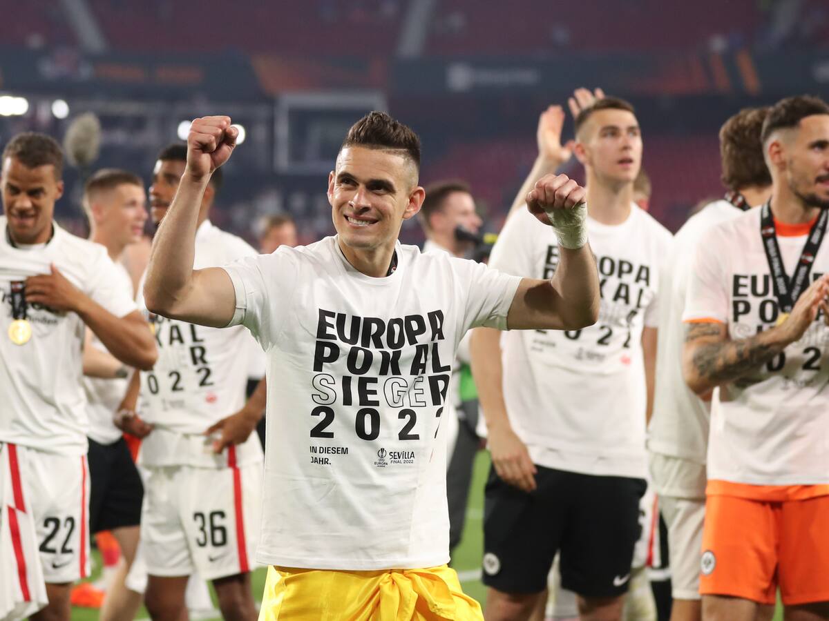 “Es un título especial, ganar la Europa League es algo muy difícil”: Rafael Santos Borré, futbolista