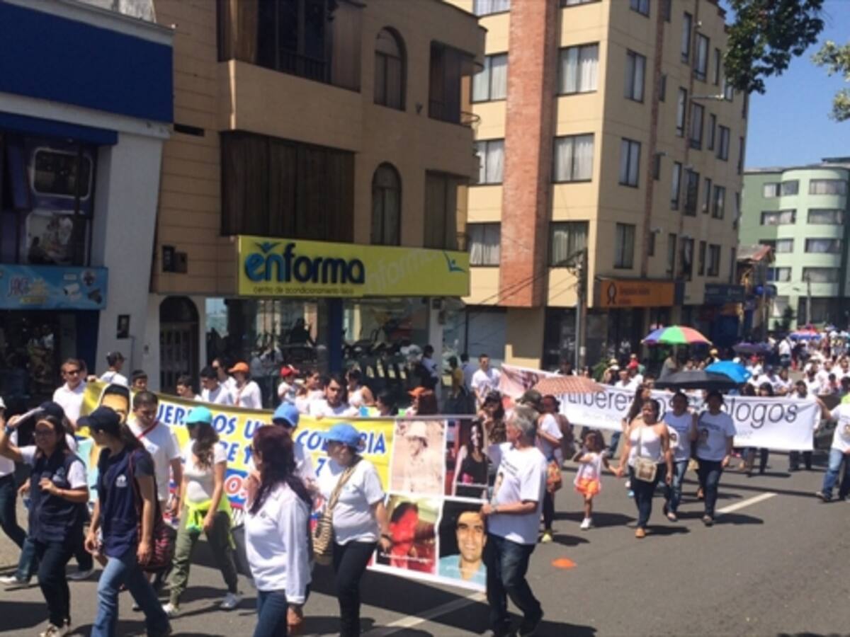 En Manizales marcharon 2 mil personas