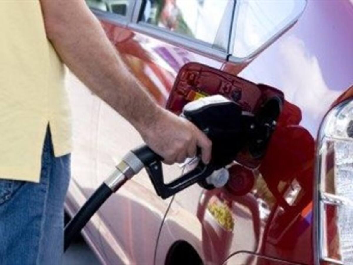 Colombia comenzó a comprarle gasolina a Ecuador para evitar desabastecimiento
