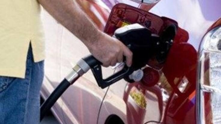 Colombia comenzó a comprarle gasolina a Ecuador para evitar desabastecimiento