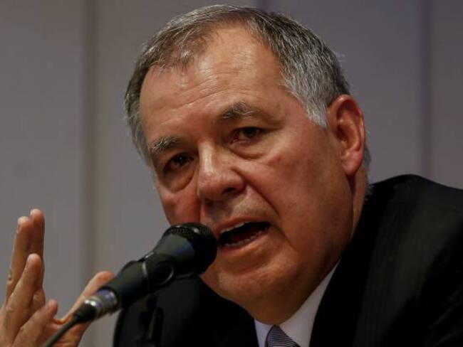 No se puede hablar de implementar acuerdos mientras las Farc sigan en armas: procurador