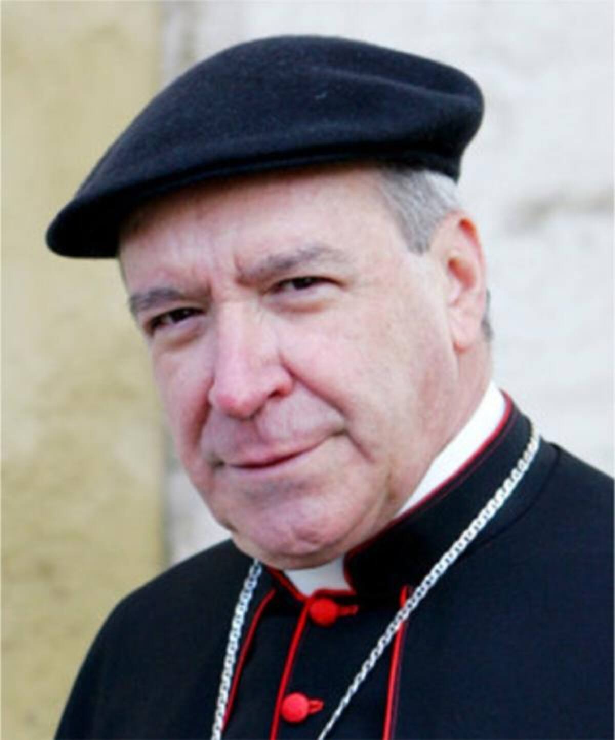 Nicolás de Jesús López Rodríguez, tiene 76 años,  actual arzobispo de Santo Domingo.