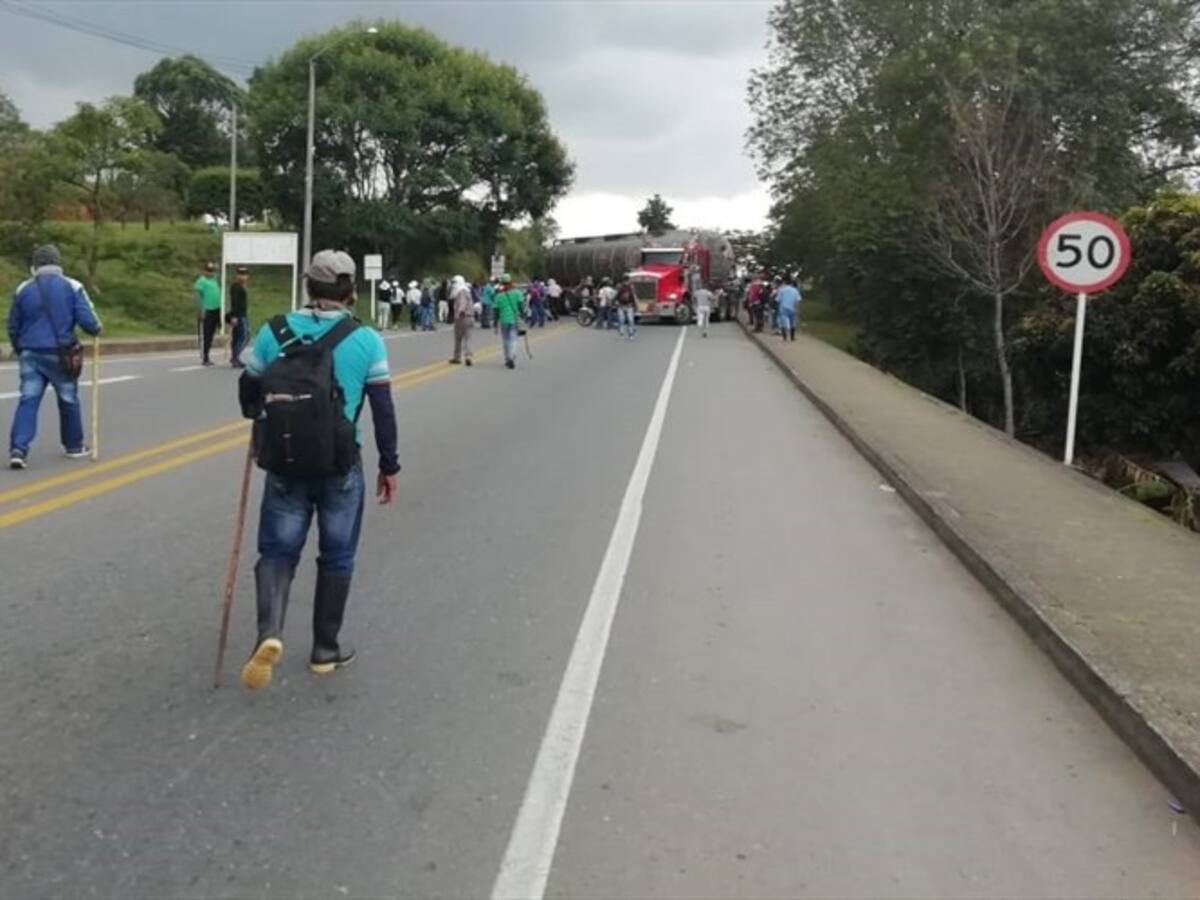 “Están desangrando al Cauca”: Presidenta de Cámara de Comercio ante bloqueo vial indígena