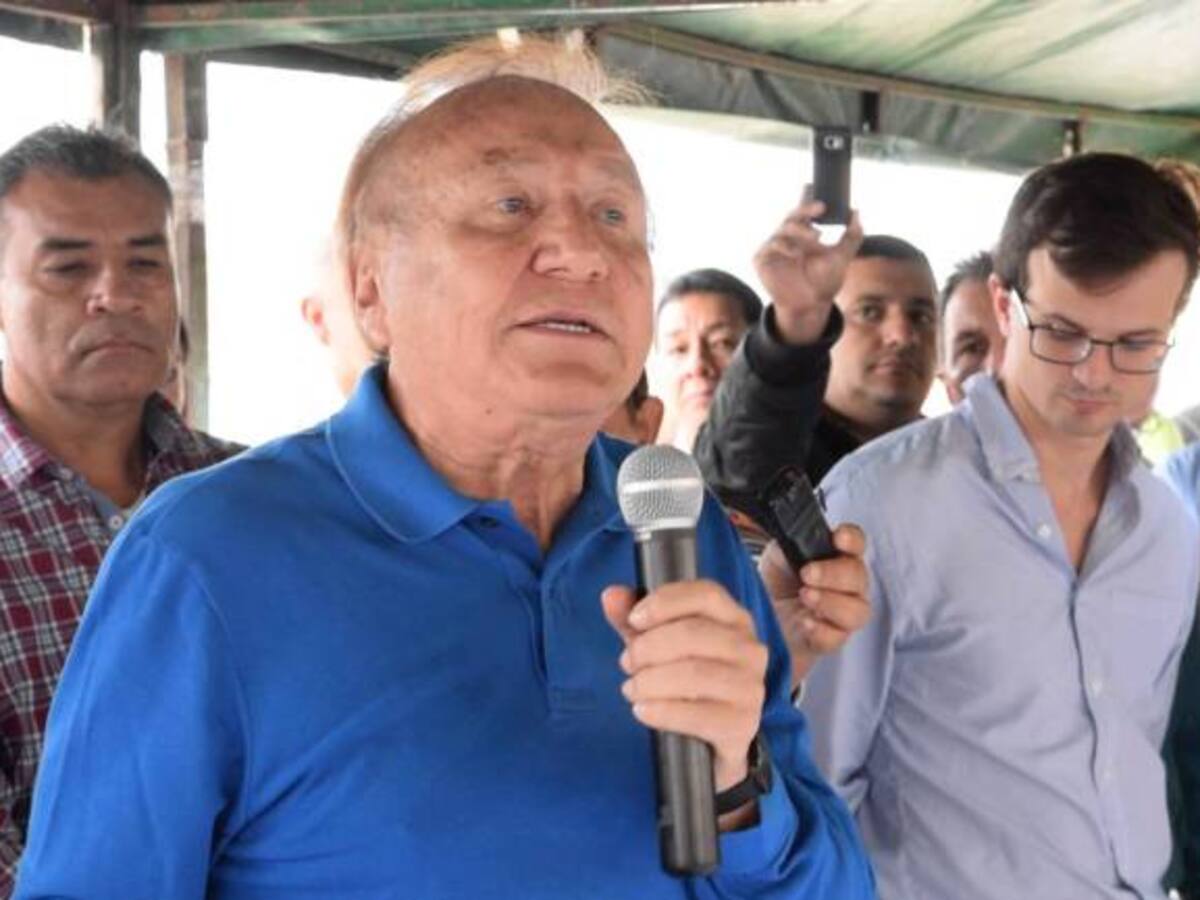 Fundación anuncia que recogerá firmas para revocar a alcalde de Bucaramanga