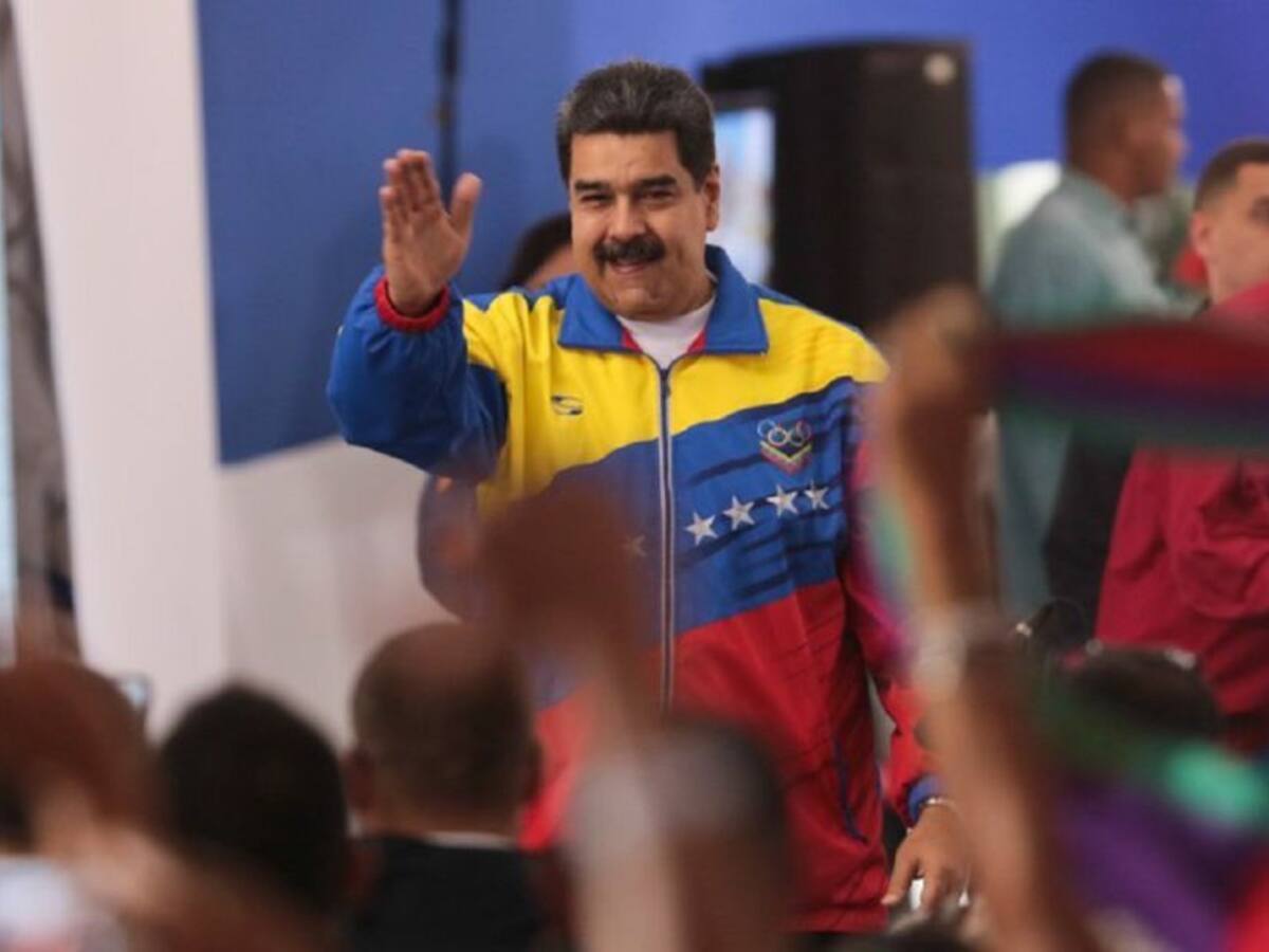 Venezolanos componen villancico a Maduro para reclamar el pernil de navidad