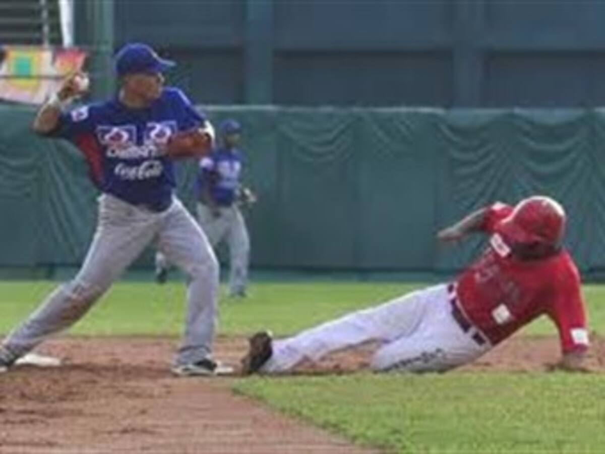 Caimanes de Barranquilla tomó la delantera en la serie final del béisbol profesional