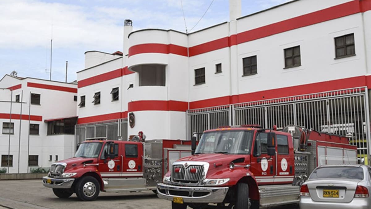 Directora de bomberos Bucaramanga responde a denuncias del sindicato