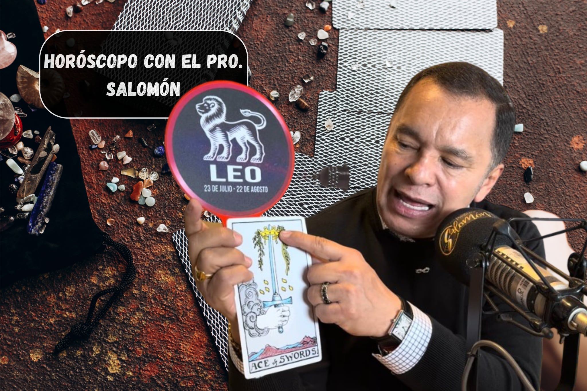 Él es el profesor Salomón, experto en la lectura del Horóscopo y el Tarot (Crédito: Profesor Salomón - Youtube) // De fondo: Imagen ilustrativa del horóscopo (crédito: Olena Ruban)