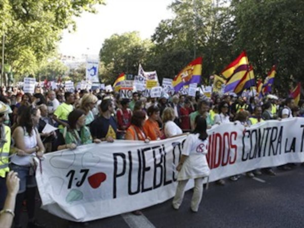 Más de 80 ciudades de Europa protestan contra las políticas de austeridad por la crisis