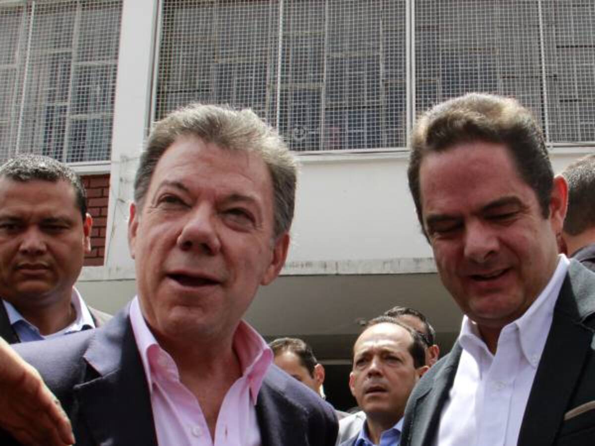 Santos visitó a Vargas Lleras, quien se recupera de cirugía