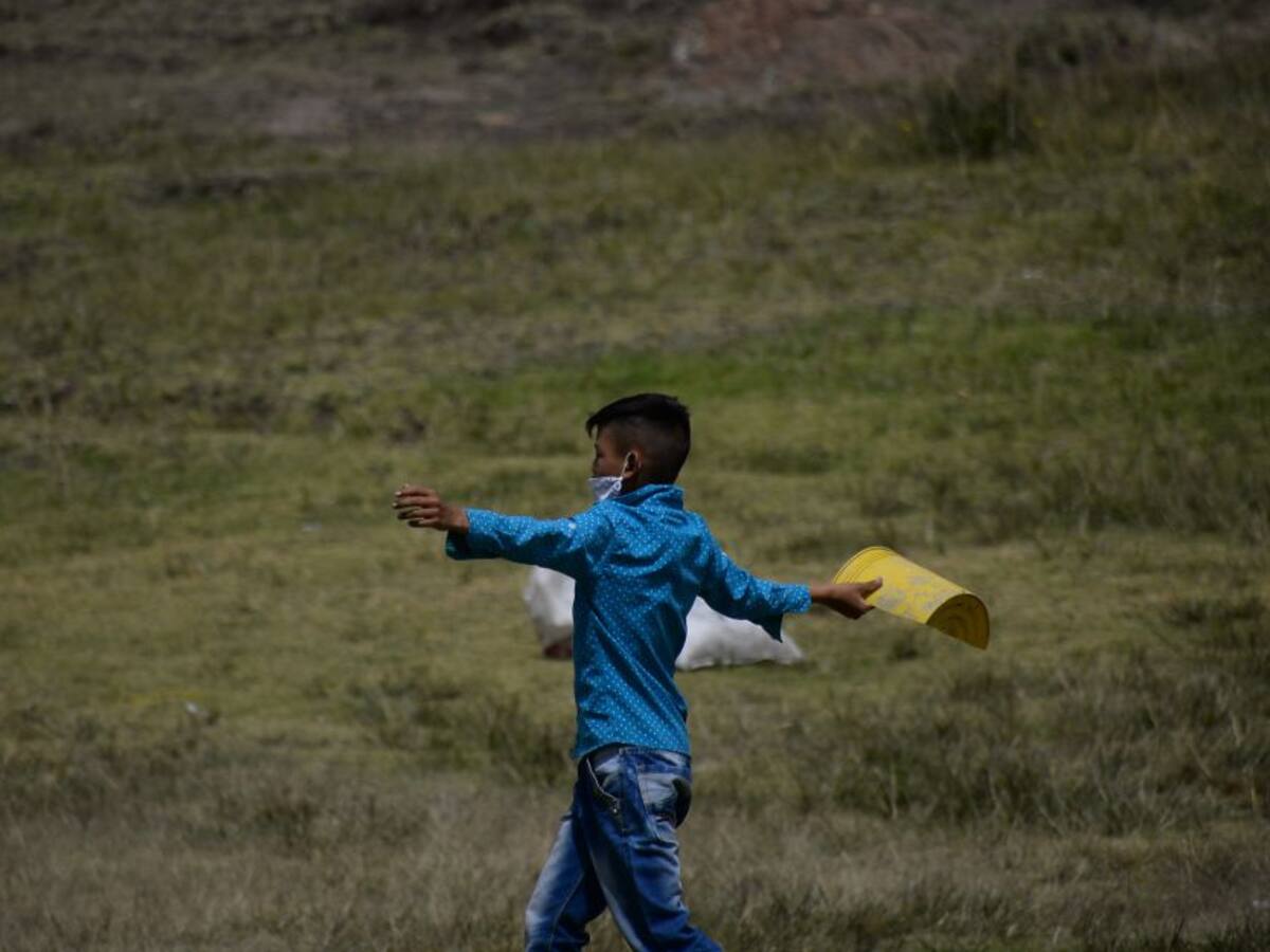 Comisión recibe primer informe sobre violencias a niños en el conflicto