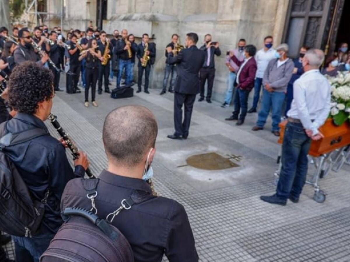 Con honores fue despedido Carlos A. Marín Director de la Banda Municipal