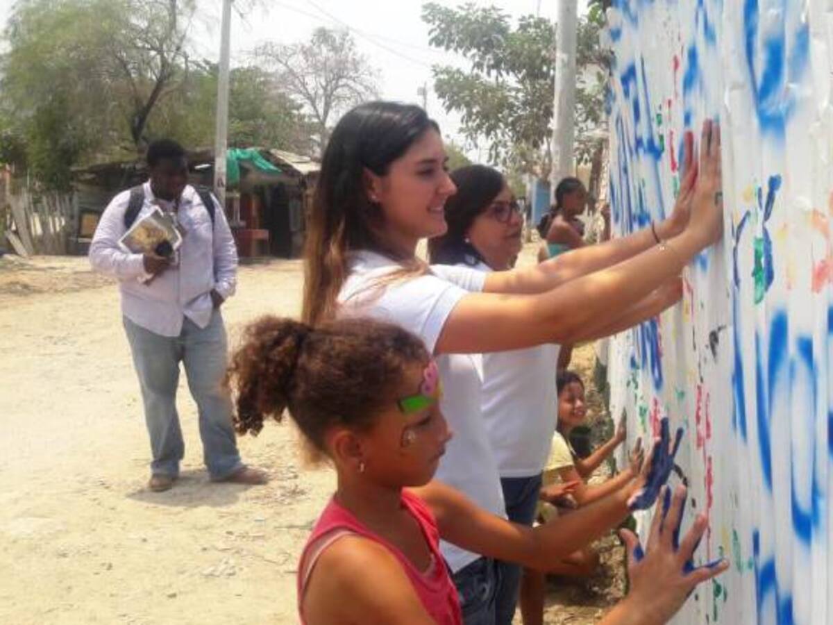 "A Varias Manos" hace presencia en barrio Fredonia en el sur de Cartagena