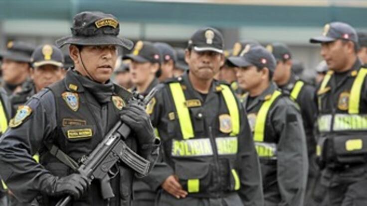 A la fecha, policías aun no reciben aumento salarial de 2013. Juan Lozano, senador.