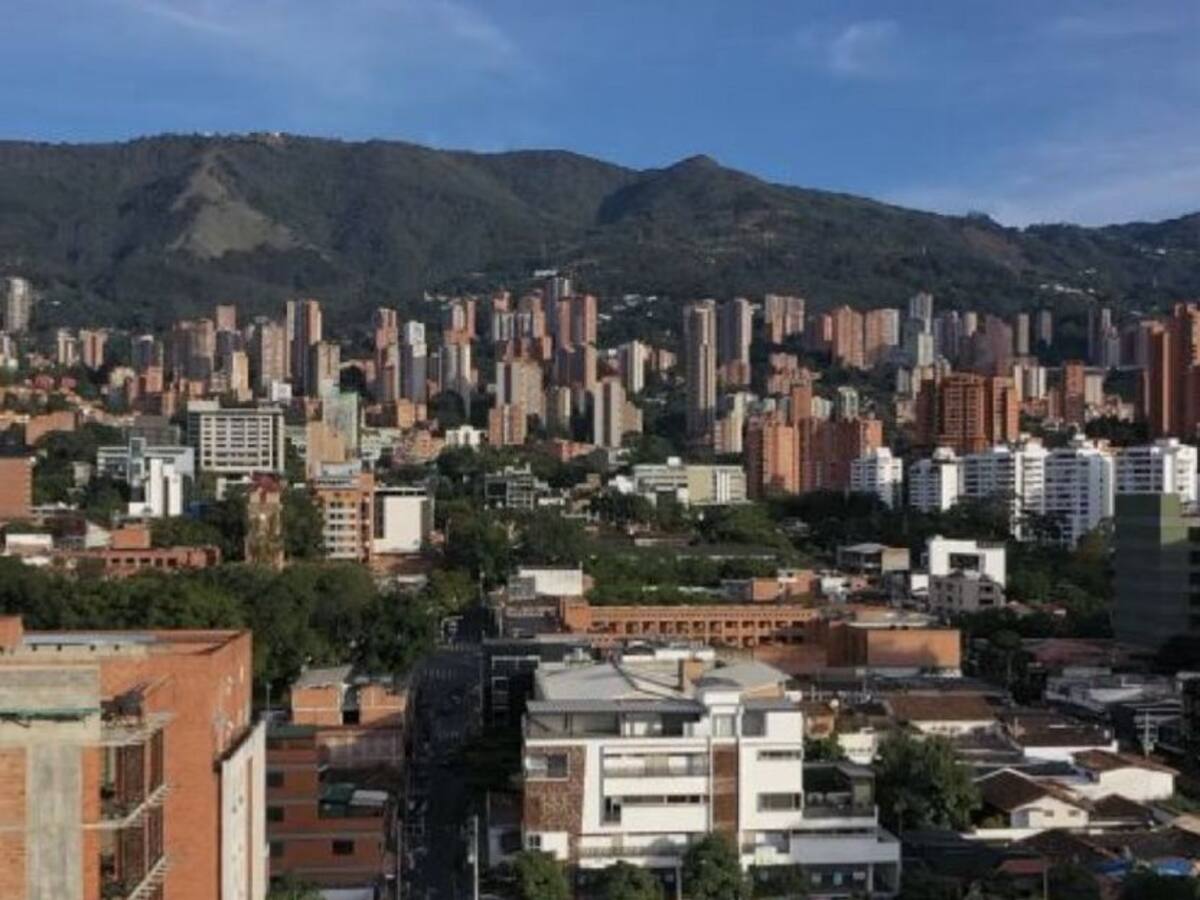 Decretan toque de queda para menores en Manila