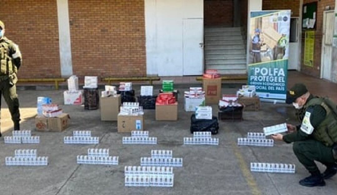 Descubren 8mil cajas de cigarrillos de contrabando
