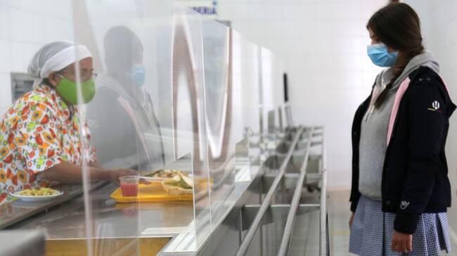 Congresistas insisten en la importancia de aplicar los protocolos de bioseguridad en los colegios, ante el inicio de la alternancia
