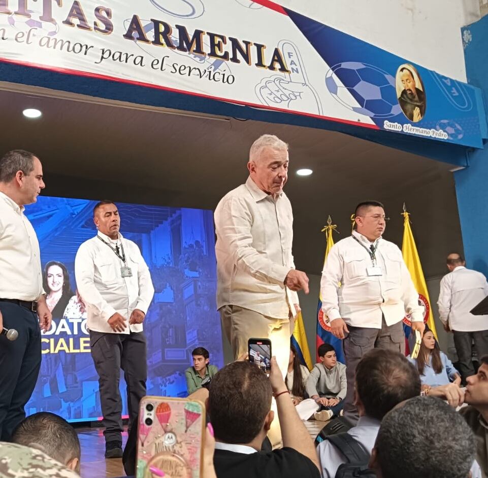 Ultima visita del expresidente Álvaro Uribe Vélez a Armenia. Foto: Adrián Trejos
