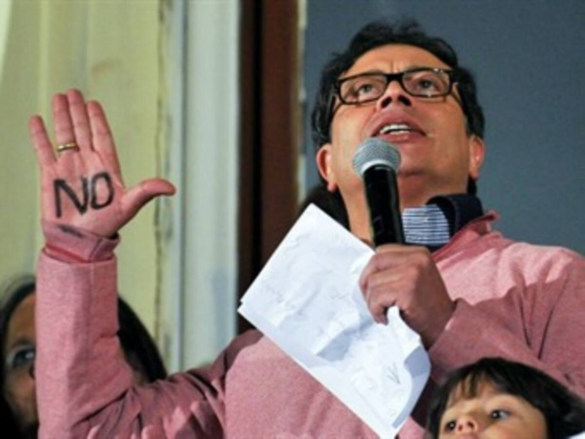 Petro pide al Tribunal de Cundinamarca la nulidad de su destitución