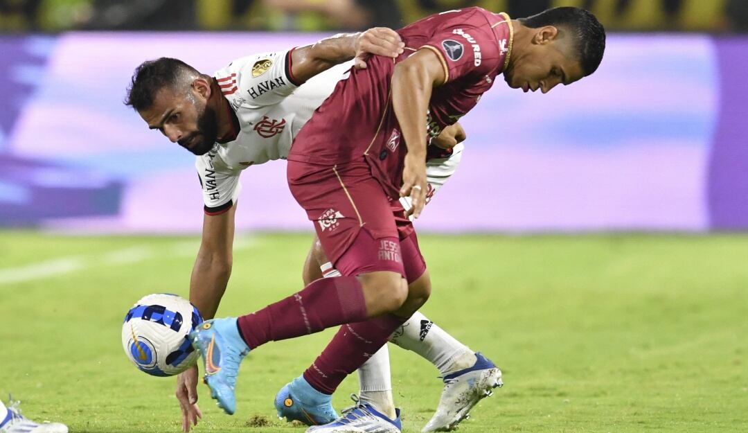 Daniel Cataño fue abucheado por varios hinchas del Tolima en el momento de su ingreso al terreno de juego.