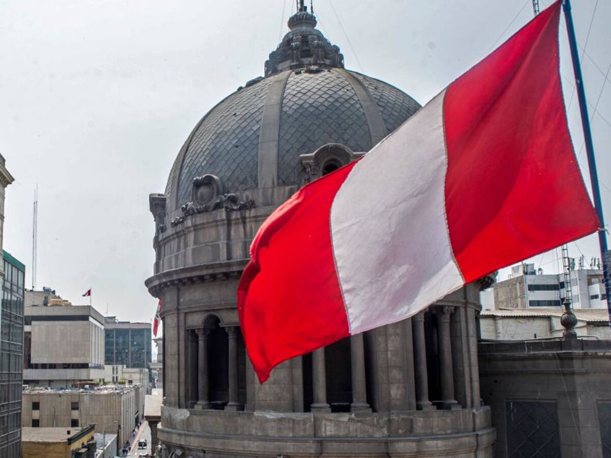 10 regiones de Perú a cuarentena desde el domingo y hasta el 14 de febrero