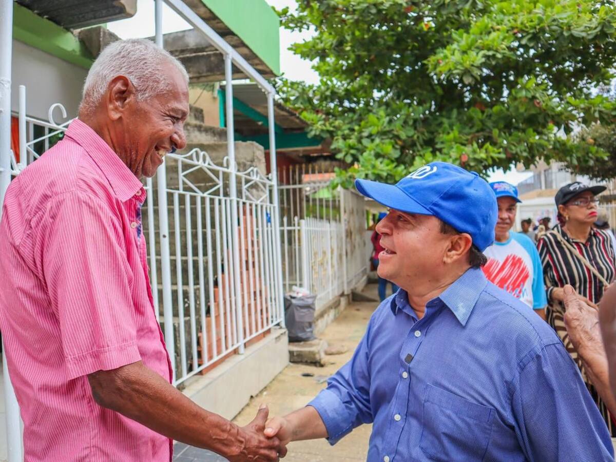 William García visitó La Esperanza con su grupo “Los Tres Golpes”