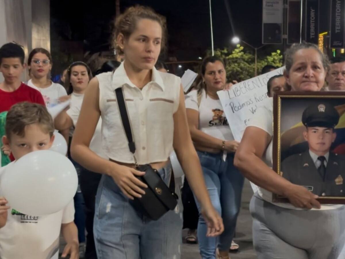 Velatón en Cúcuta por los cinco policías secuestrados en el Catatumbo