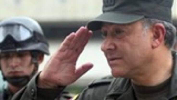 General Óscar Naranjo confirma que se verificará si miembros de altas cortes han recibido llamadas amenazantes. Cuestiona exceso de publicidad por parte de los magistrados