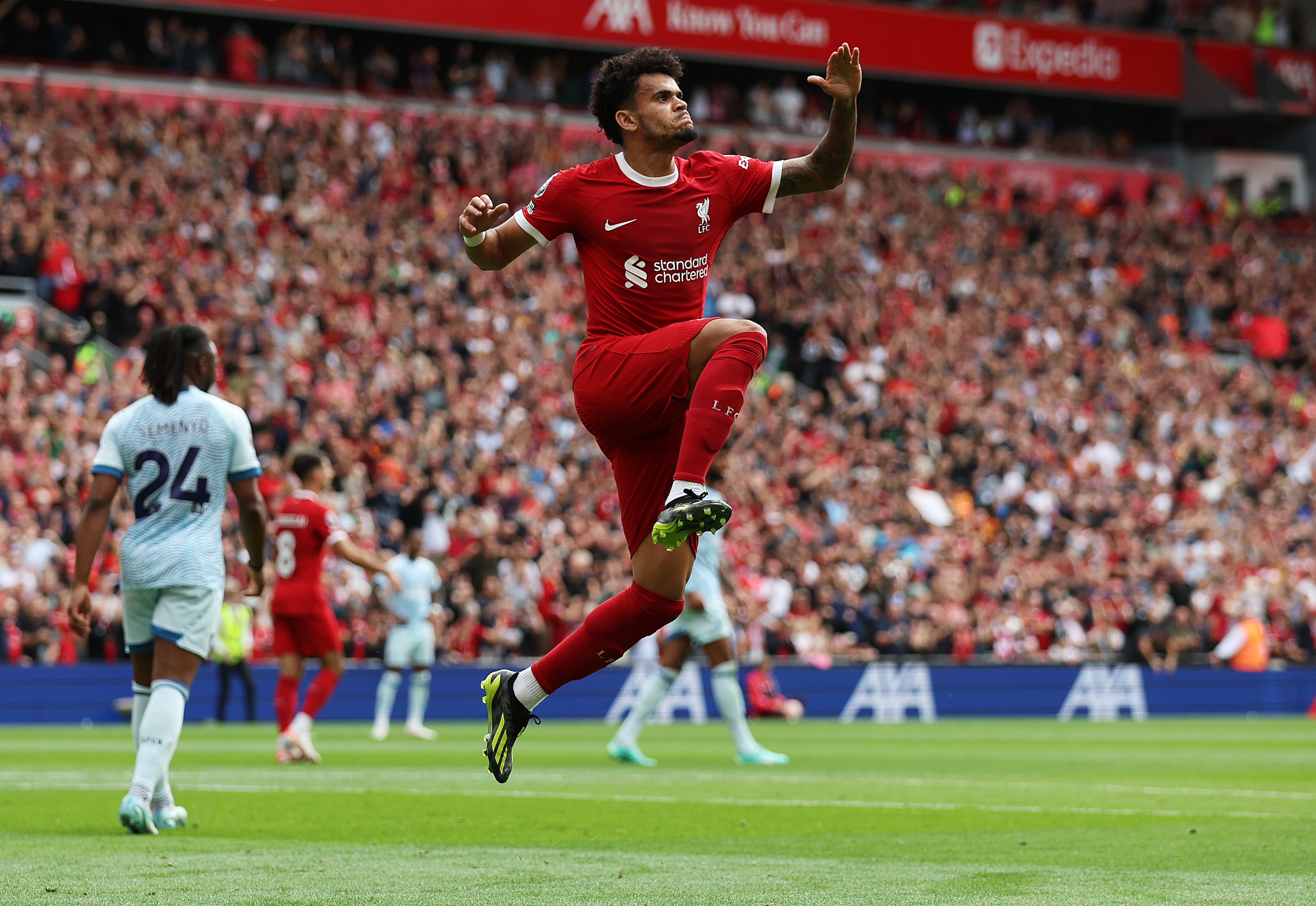 Luis Diaz celebrando el 1-1 ante Bournemouth. (Photo by George Wood/Getty Images)