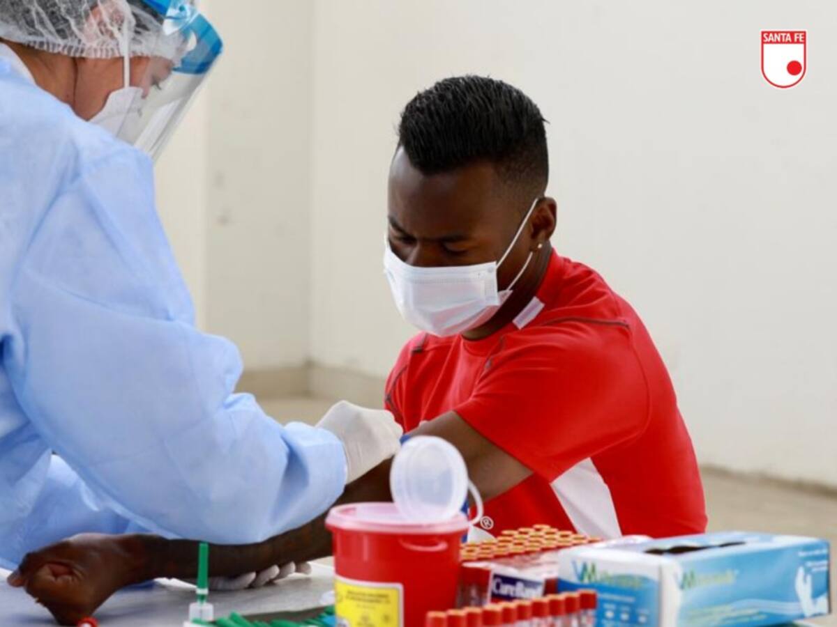 MinSalud autorizó ampliar el cupo de jugadores en los equipos del FPC