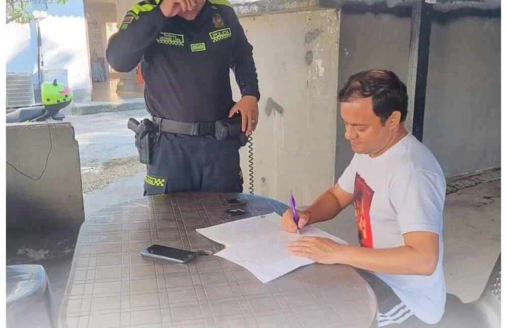 El alcalde de Corozal se notificó del arresto en la estación de Policía de Corozal. Foto / cortesía MVB