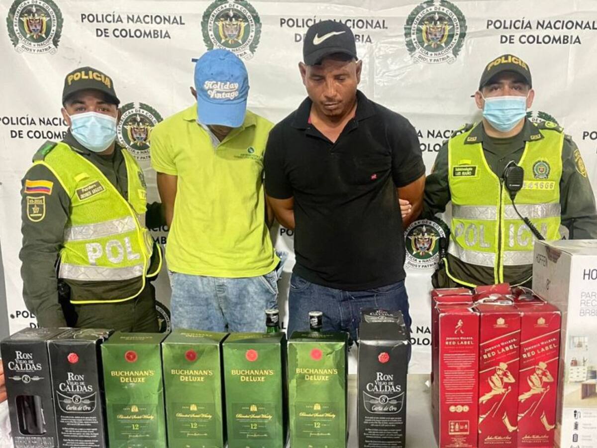 Capturan a dos hombres tras robo en almacén de cadena en Barranquilla