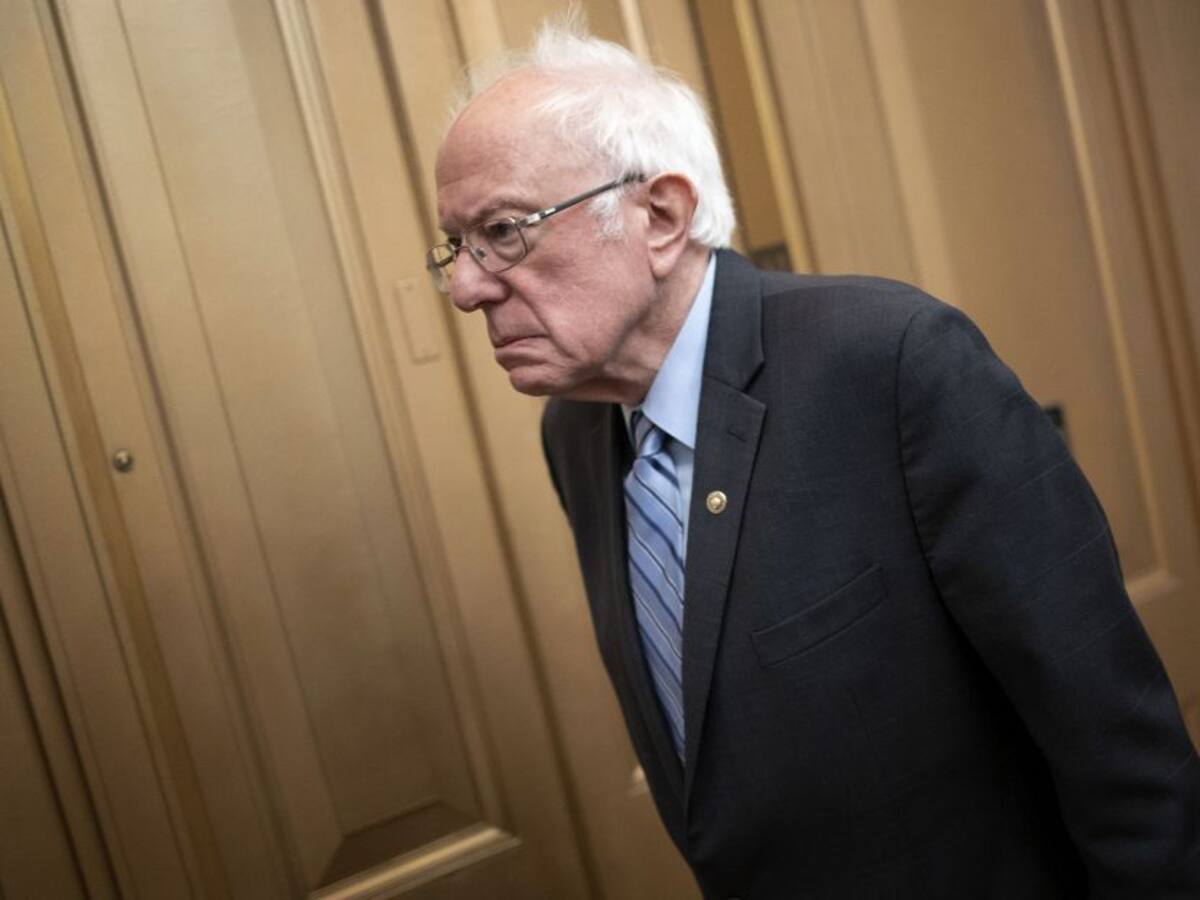 Bernie Sanders se retira de la carrera a la presidencia de EE.UU.
