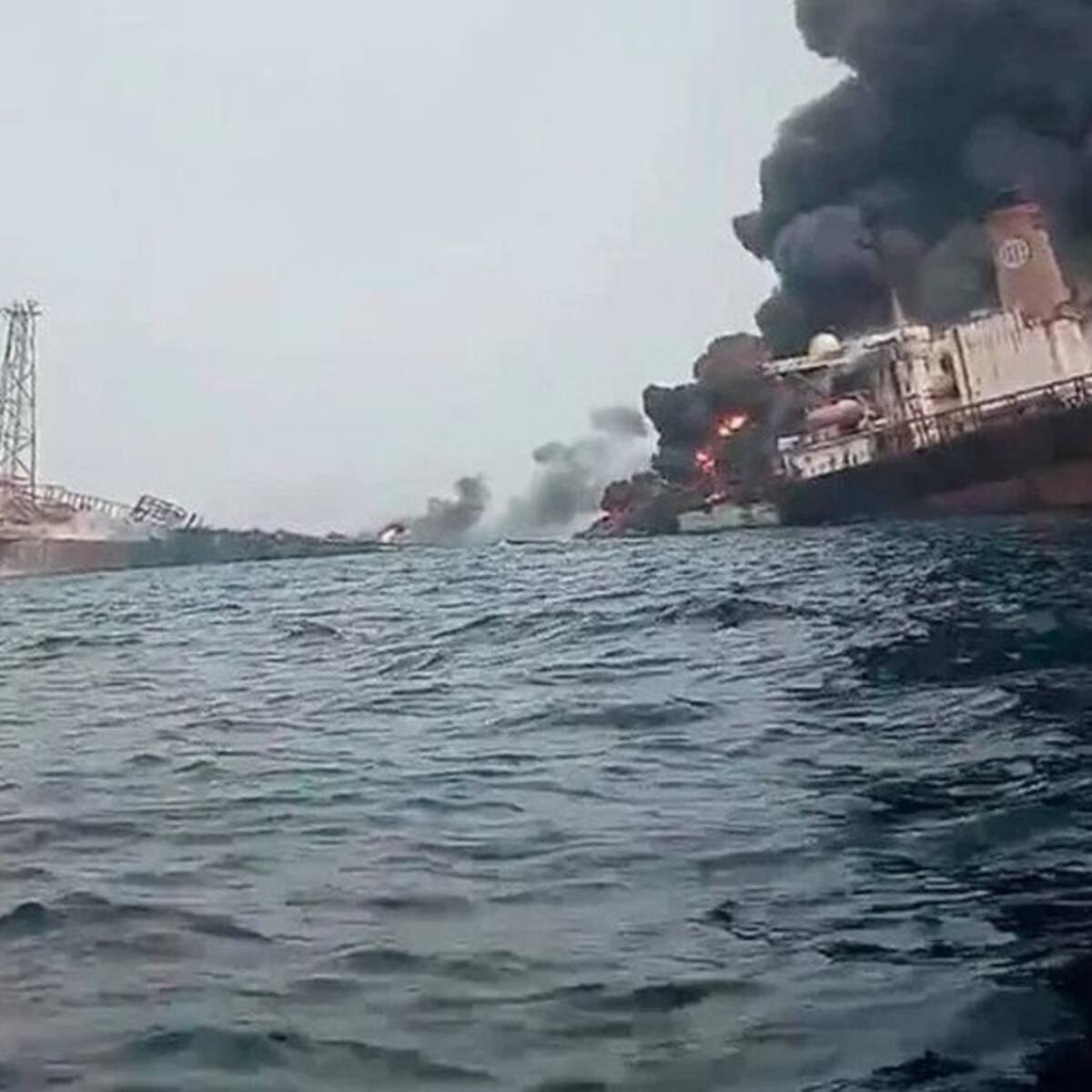Guerra en Oriente Medio: dos buques petroleros fueron atacados en aguas de Irak