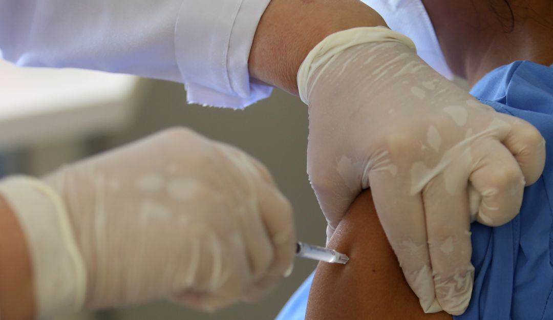 El CMP asegura que a excepción de Maguiña ningún miembro del Consejo Nacional se ha vacunado   