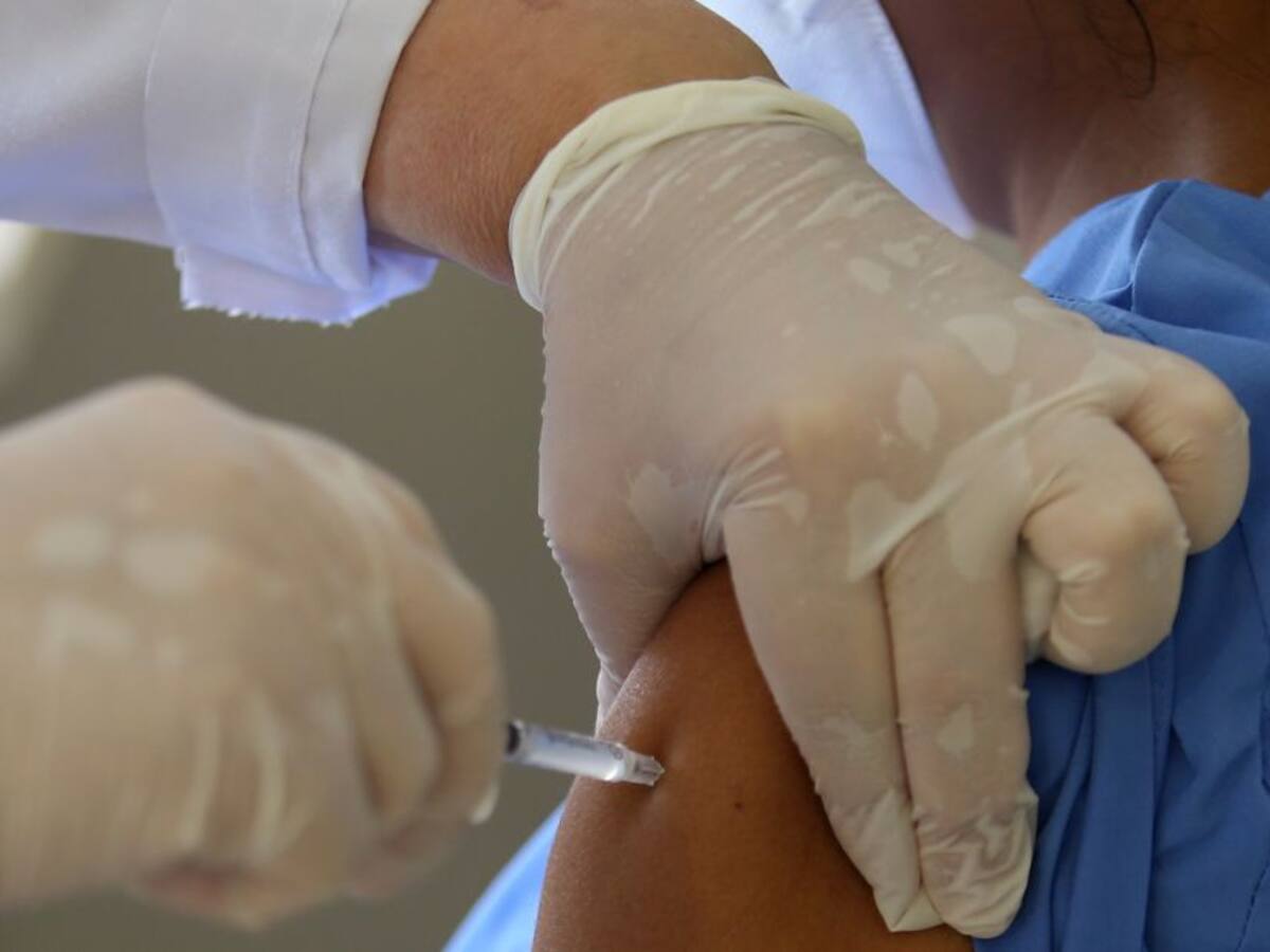 Colegio Médico de Perú iniciará proceso disciplinario a médicos vacunados