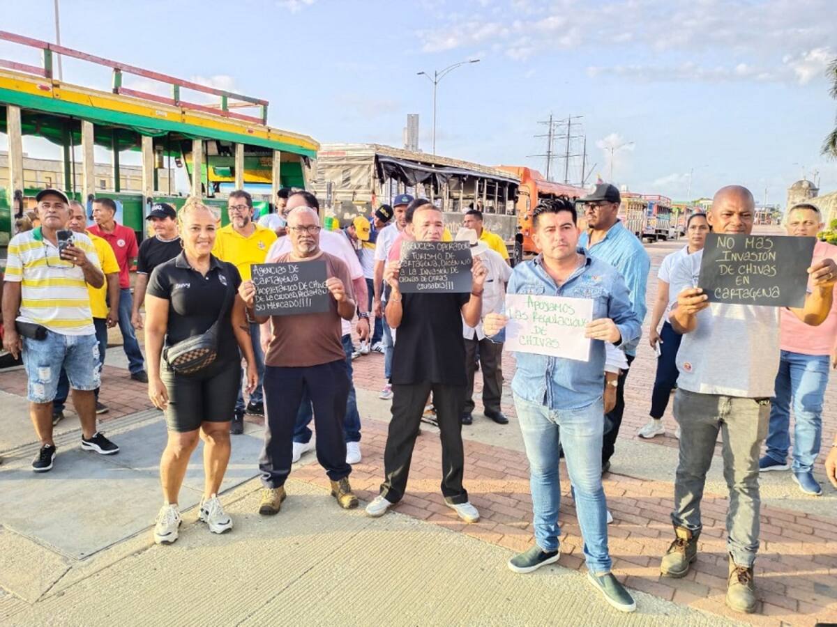 Realizaron protesta para exigir controles a chivas turísticas que no son de Cartagena