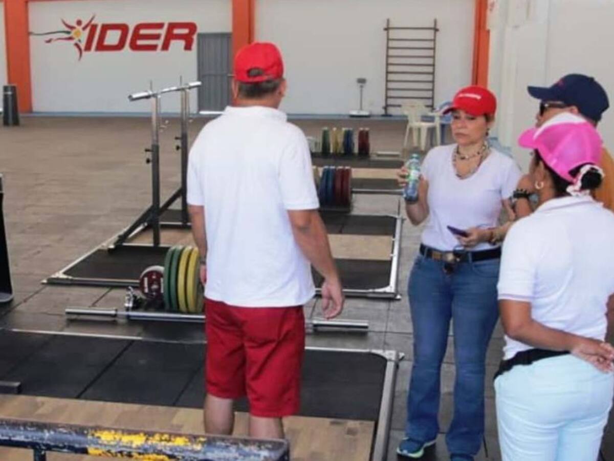 Directora del IDER inspecciona escenarios deportivos