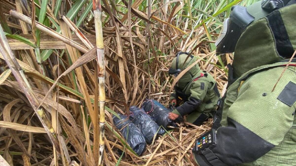 Entre Cerrito y Rozo, Valle, hallan tres cilindros cargados con explosivos