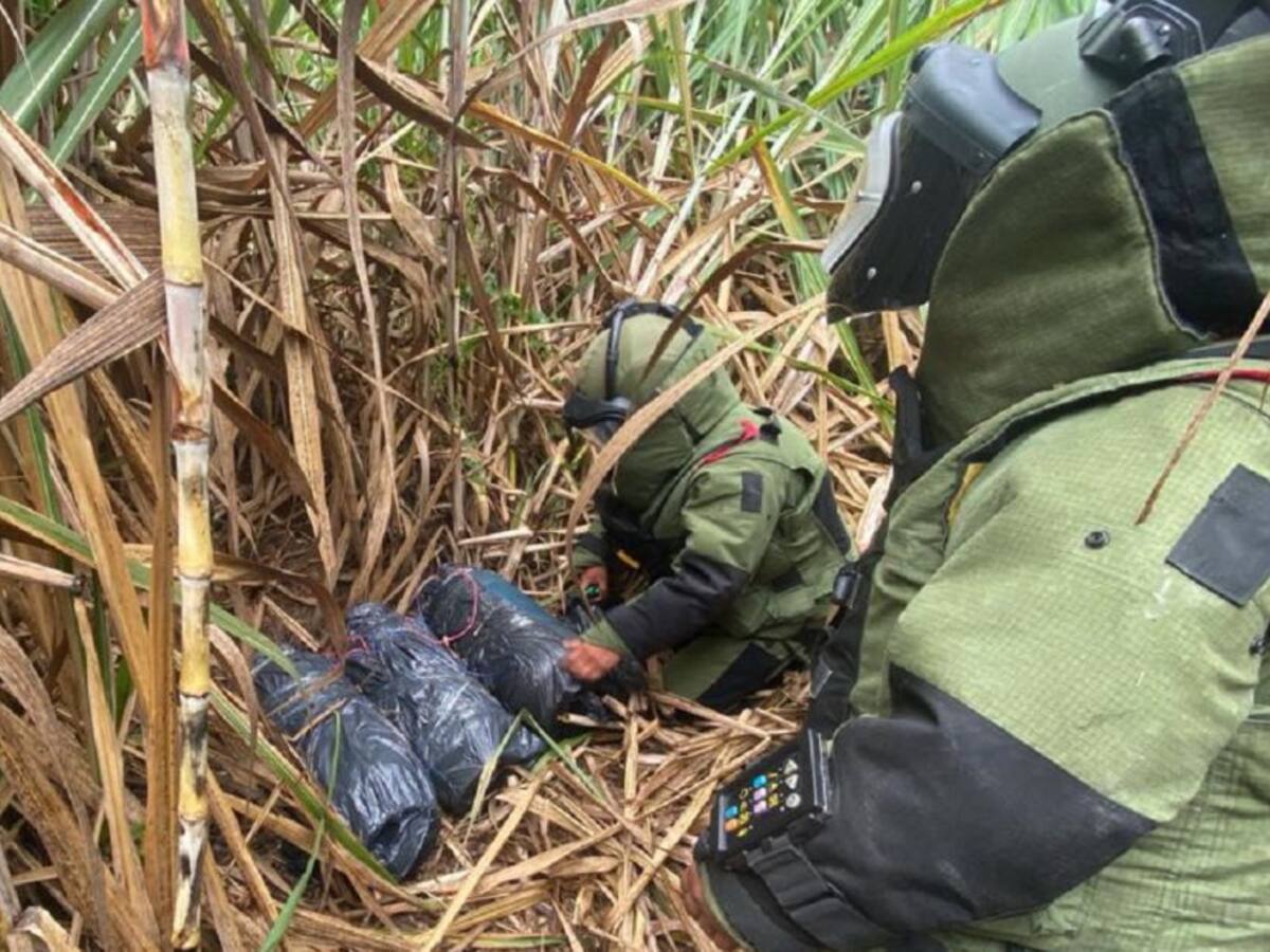 Entre Cerrito y Rozo, Valle, hallan tres cilindros cargados con explosivos