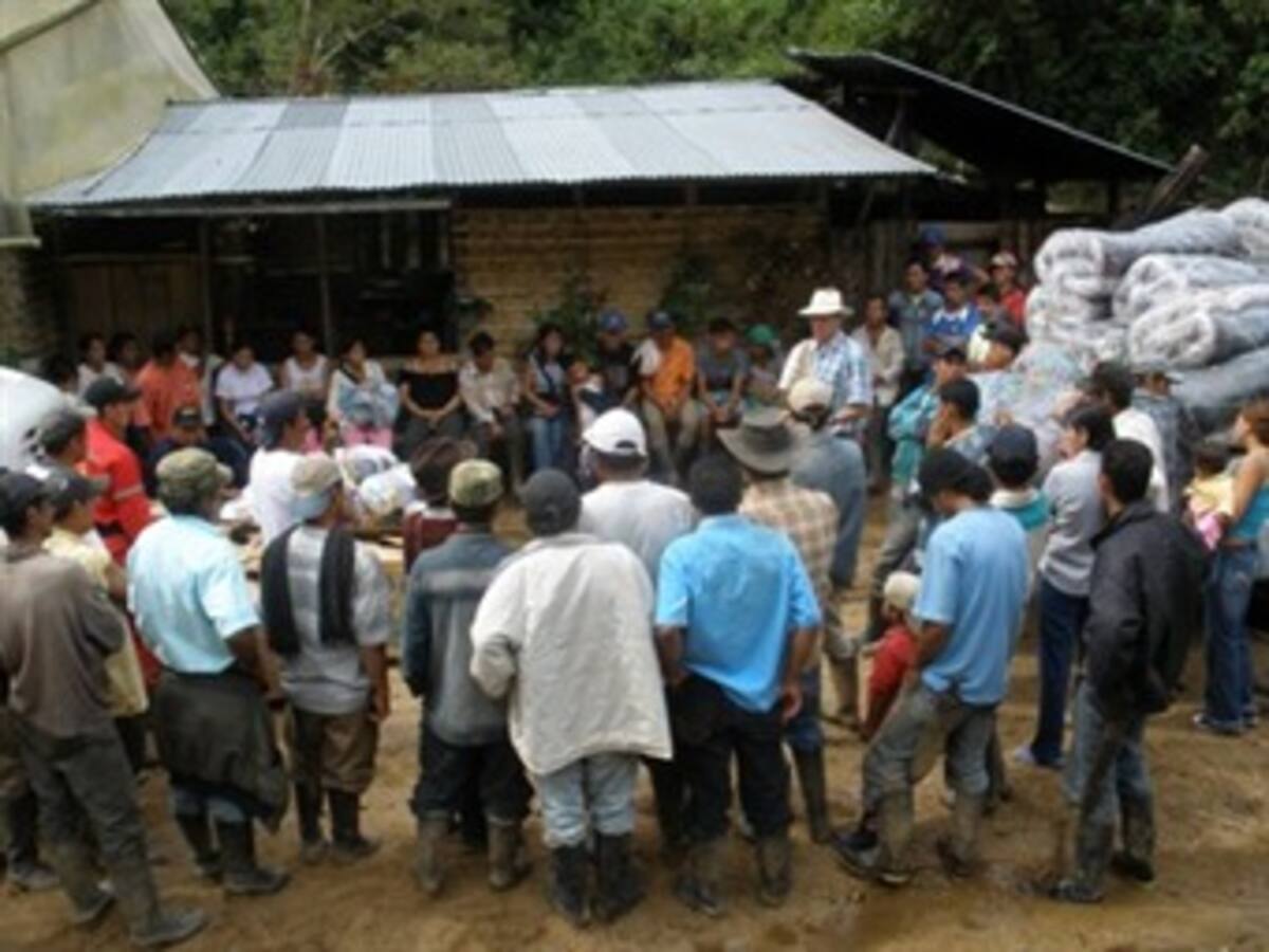 Contraloría detecta caos en entrega de ayudas a damnificados