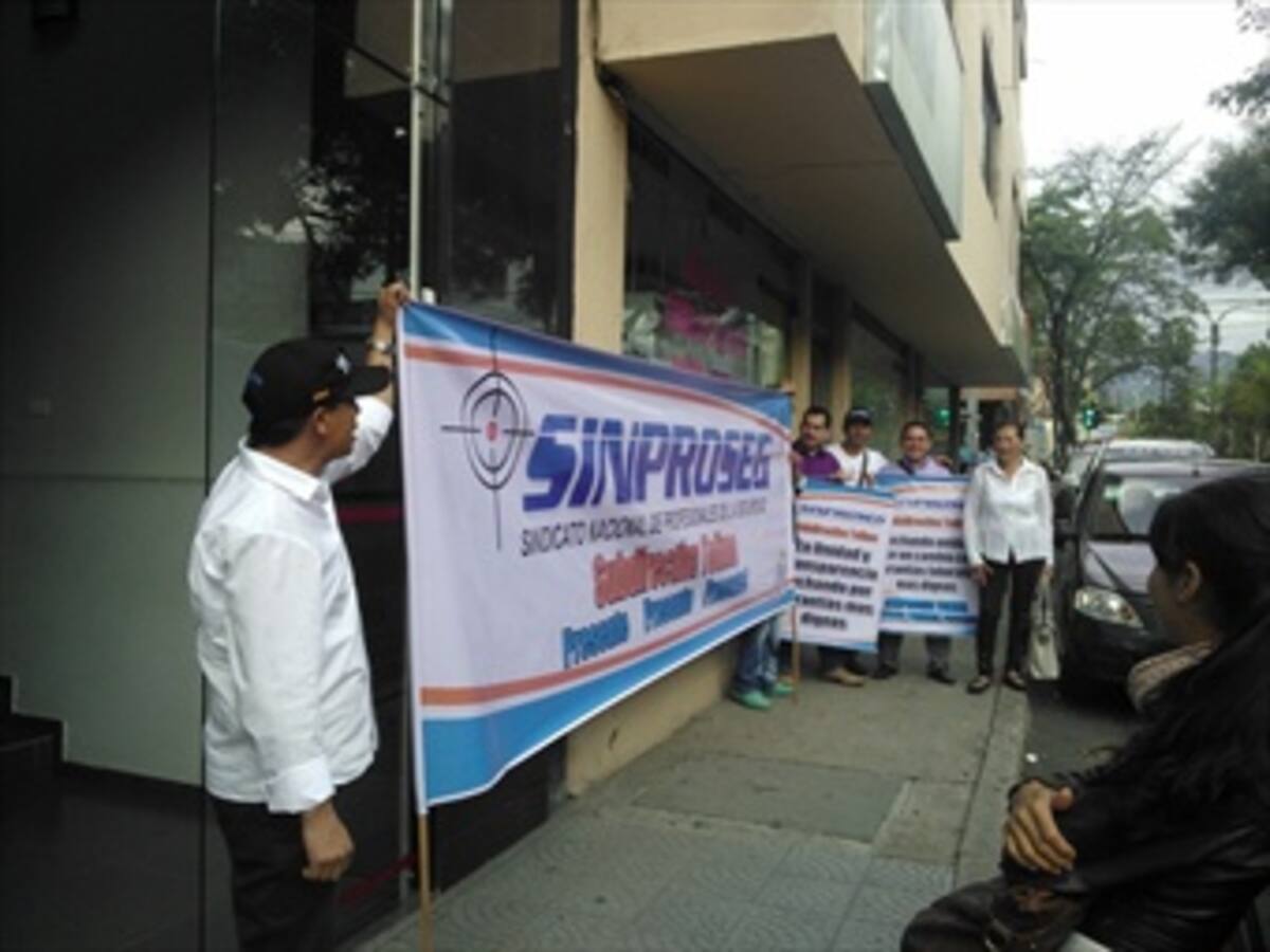 Escoltas convocan a paro por retraso con pagos en Antioquia