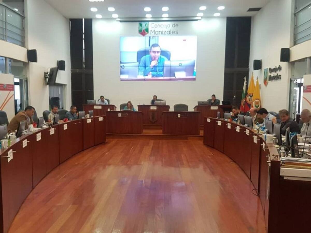 Concejo de Manizales se pronuncia por presunto acto de abuso